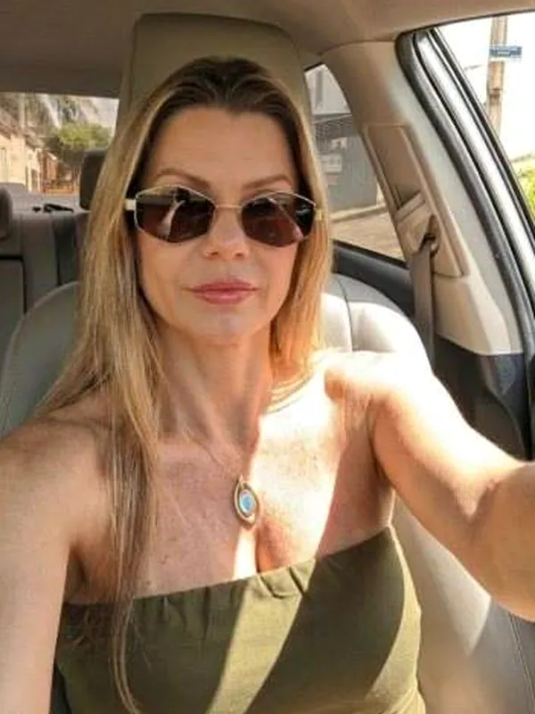 Linda, 51 ans, rencontre spontanée à Avignon