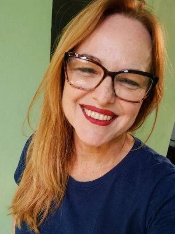 Malika, 43 ans, rencontre spontanée à Bastia