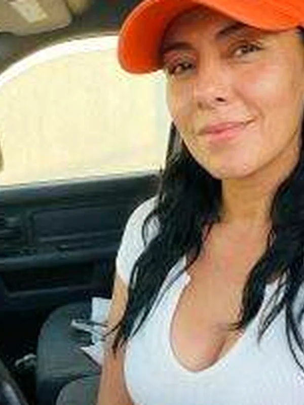 Camélia, 27 ans, rencontre spontanée à Béziers