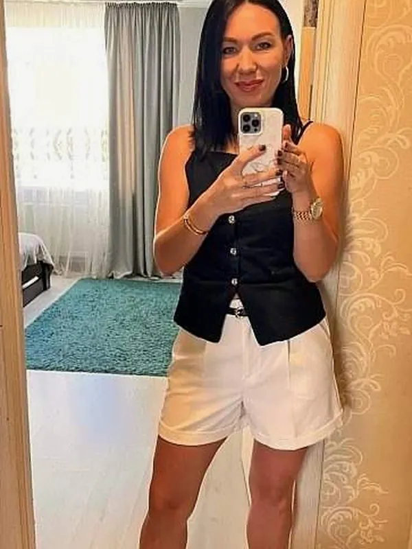 Daphné, 33 ans, rencontre spontanée à Cannes