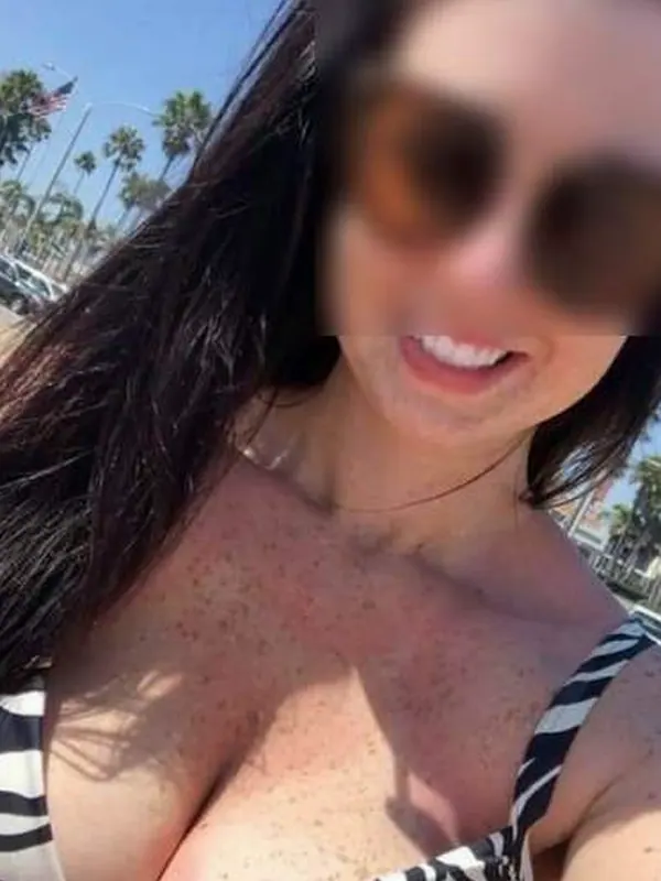 Céline, 42 ans, rencontre spontanée à Lyon