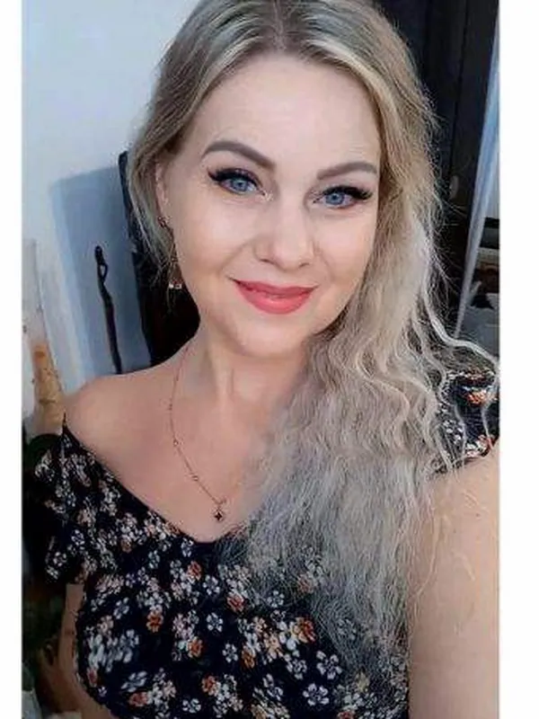 Lola, 22 ans, rencontre spontanée à Nantes