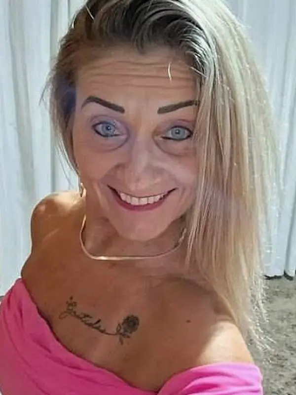 Rosa, 52 ans, rencontre spontanée à Nîmes