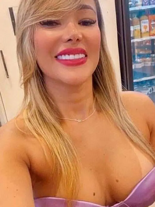 Emilia, 26 ans, rencontre spontanée à Perpignan