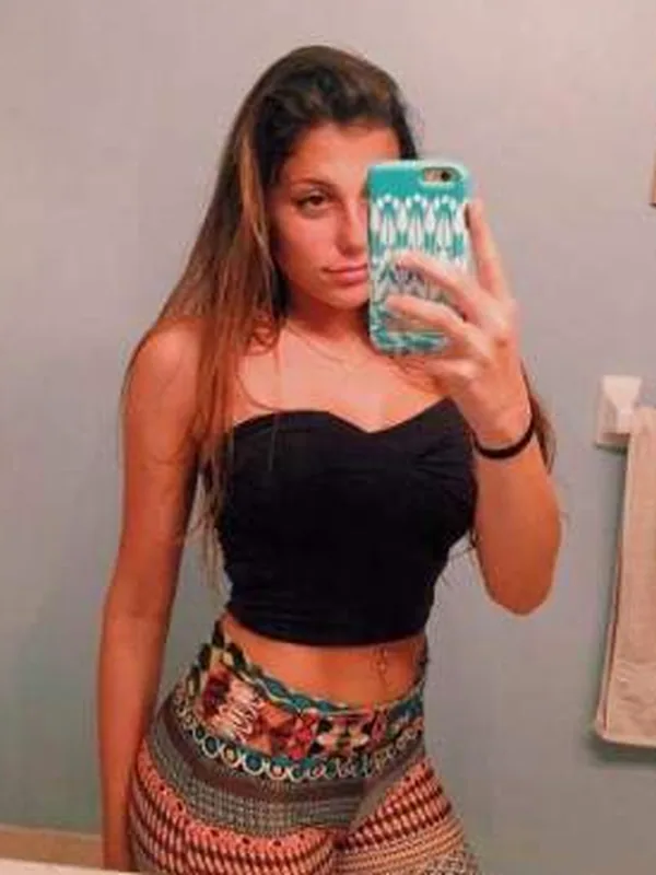 Léonie, 23 ans, rencontre spontanée à Reims